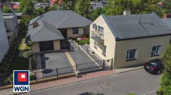 Dom na  sprzedaż Wieluń - Na sprzedaż dom jednorodzinny w centrum Wielunia